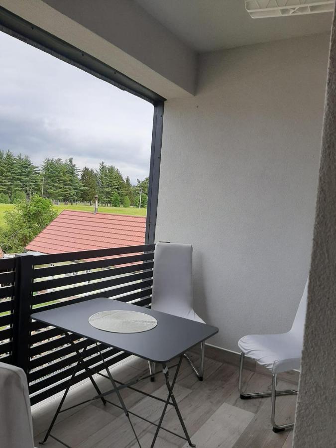 Elegant Inn Gospić Kültér fotó