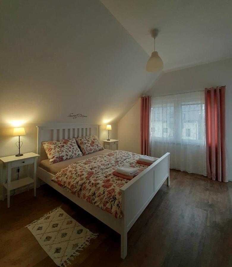 Elegant Inn Gospić Kültér fotó